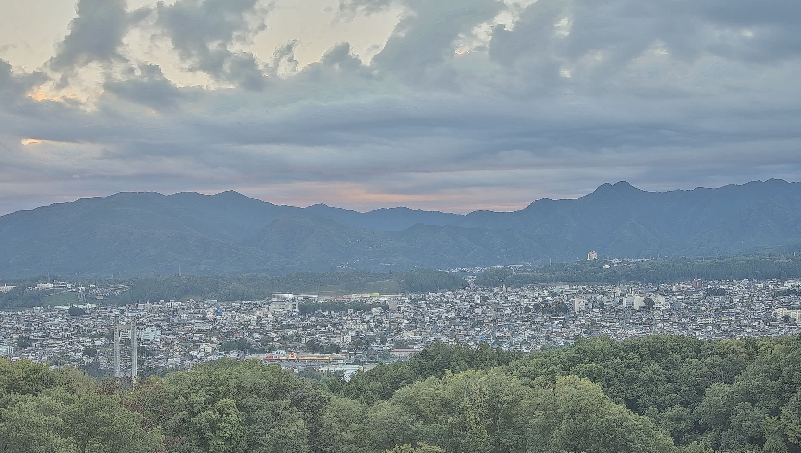 秩父雲海カメラ 2026/10/15 06:04