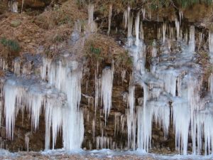 2022年の三十槌の氷柱